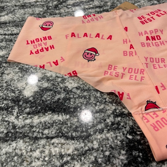 Victoria’s Secret PINK Christmas cheeky panty - Picture 9 of 9